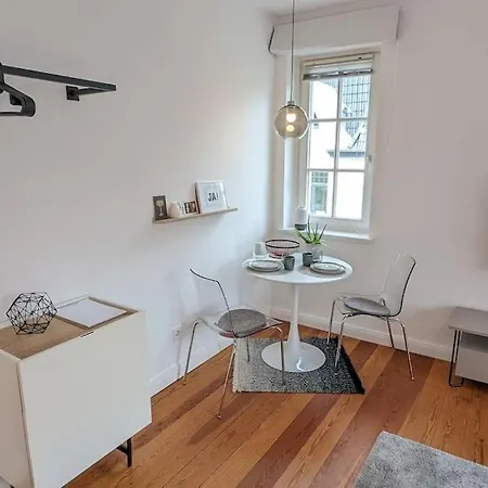 Stylisches Villa-apartment In Schlossgartennaehe